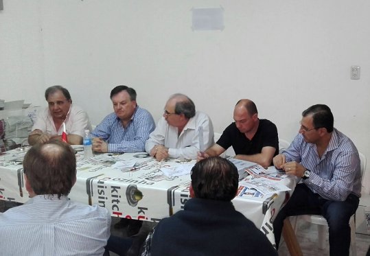 El Comité de la UCR departamental ratificó el apoyo a Macri