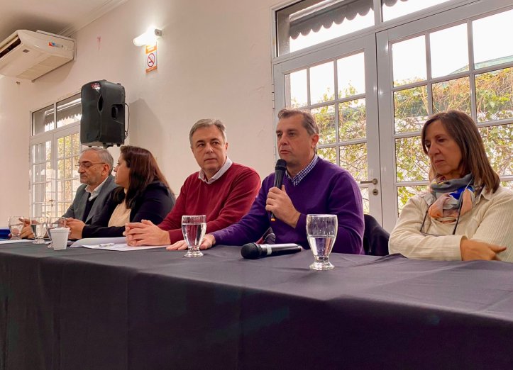 Firmaron convenios con localidades del depto. Castellanos para la protección de la niñez