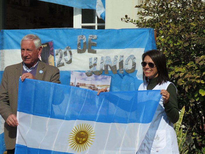 Suardi: Autoridades municipales participaron de actos por el día de la Bandera