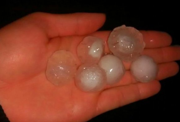 La lluvia y el granizo presentes en la región