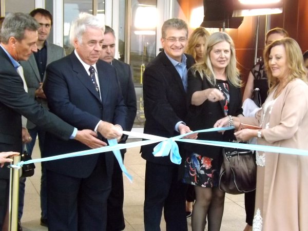De la Sota inauguró el imponente Hotel Casino de Miramar