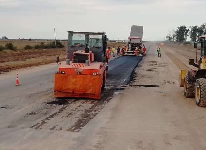 San Cristóbal: Comenzaron a pavimentar los 23 kms. que restan de la ruta 39