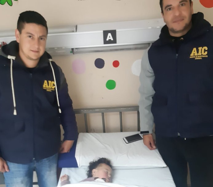 Policías de San Cristóbal salvaron a una bebita ahogada
