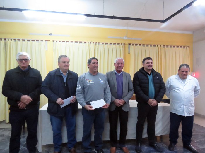 Michlig volvió a Suardi, entregó aportes y le reclamó a la provincia