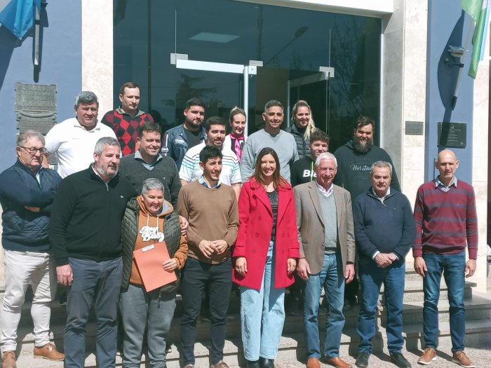 Entregaron fondos a emprendedores de Suardi y la región