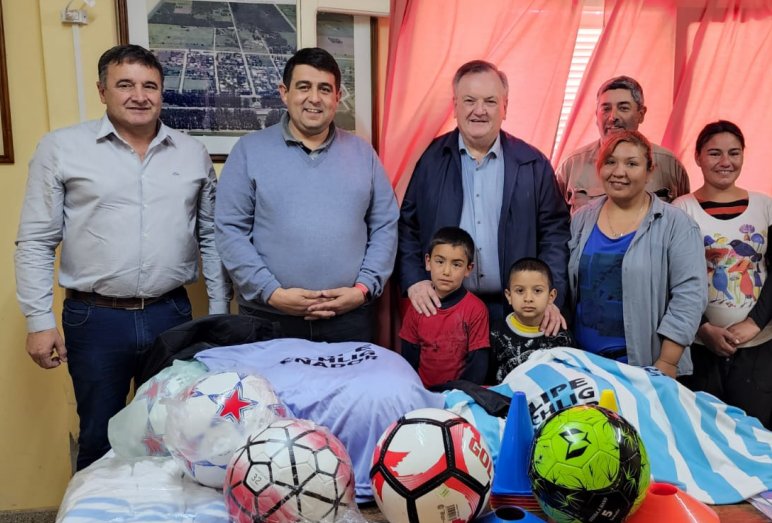 Michlig y González visitaron instituciones de Moisés Ville y Palacios