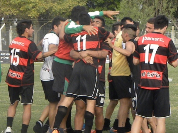 Federal B: Tiro reaccionó y ganó un partido clave