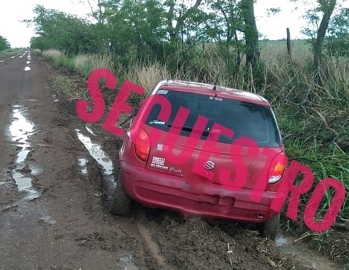 Encontraron en zona rural un auto robado en San Guillermo
