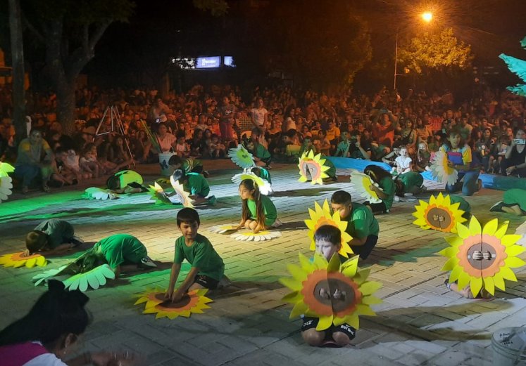 Suardi: El Jardín de Infantes 165 cerró el año con una gran velada artística