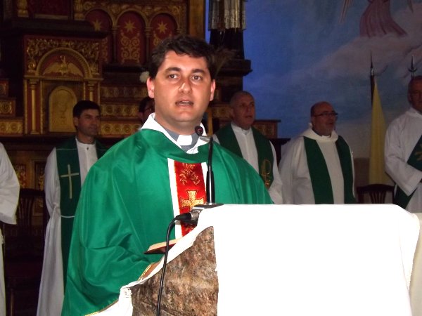 El Padre Canalis asumió al frente de la Parroquia de Suardi