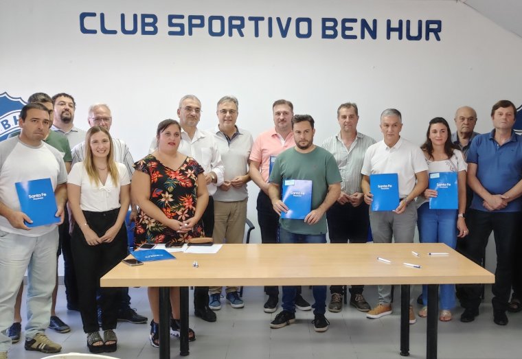 La provincia firmó convenios con instituciones del departamento Castellanos