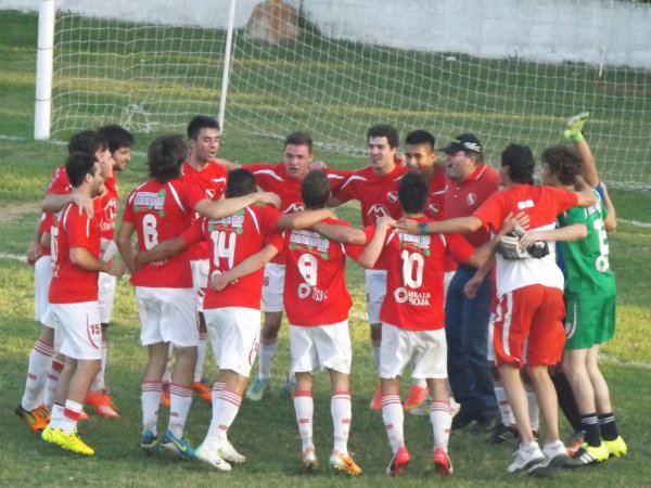 Torneo Campeonato: Independiente, Devoto y 9 de Freyre a semifinales