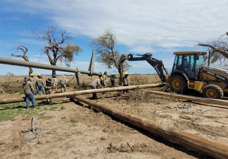 EPEC terminó con la reconstrucción de la línea afectada por un tornado