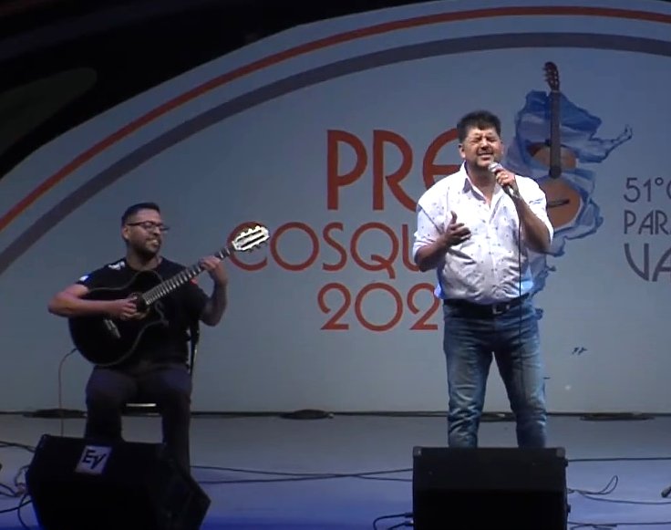 Kunfi Girau abrió la segunda noche del Pre Cosquín