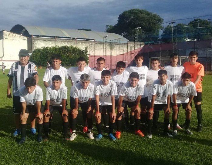 La selección del departamento San Cristóbal debutó con goleada