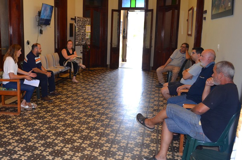 Col. Vignaud: Reunión con vecinos para conexión al servicio de gas natural