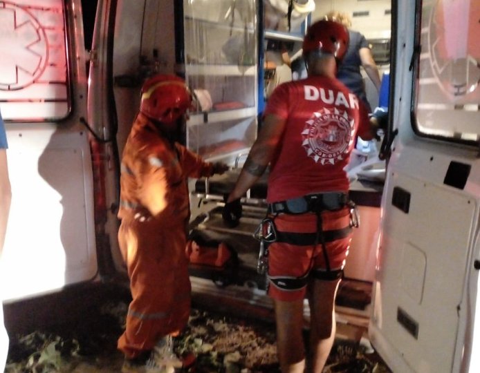 Rescatan a dos hombres del río Xanaes en Villa Concepción del Tío