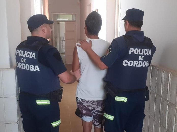 Un hombre fue detenido en Porteña por el delito de hurto