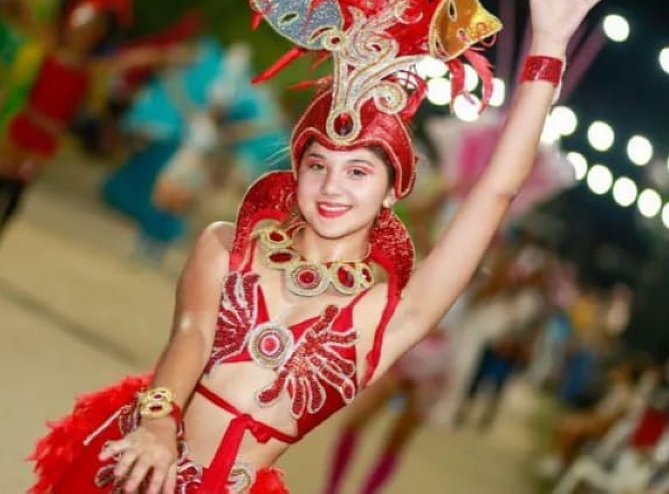 Col. Bossi vivió su gran noche de carnaval