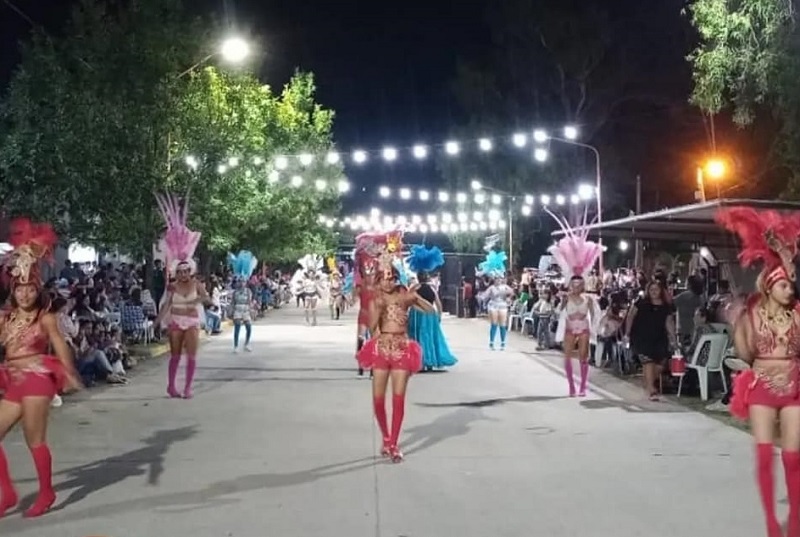 Otra gran noche de Carnavales en Col. Bossi 