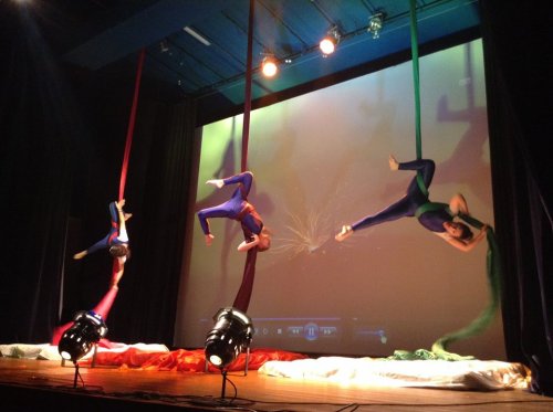 Suardi: El Taller de Acrobacias en Tela presentó el show 