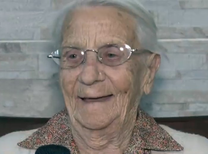 Tita cumplió 100 años en el Día de la Mujer