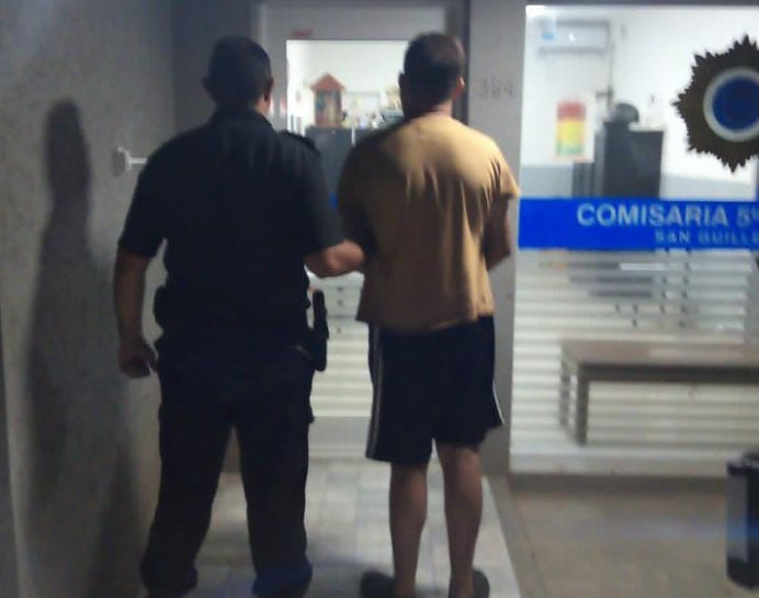 Detenido por robar en la terminal de omnibus de San Guillermo