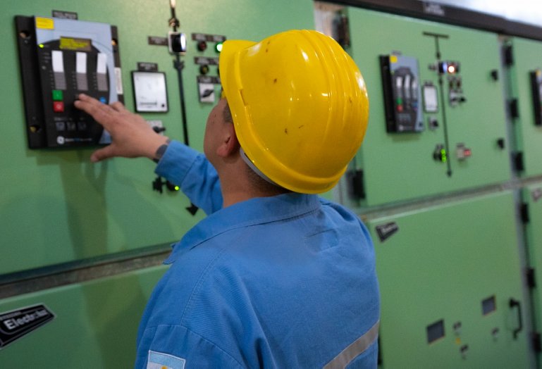 La energía operada por la EPE durante marzo registra un incremento del 53,7%