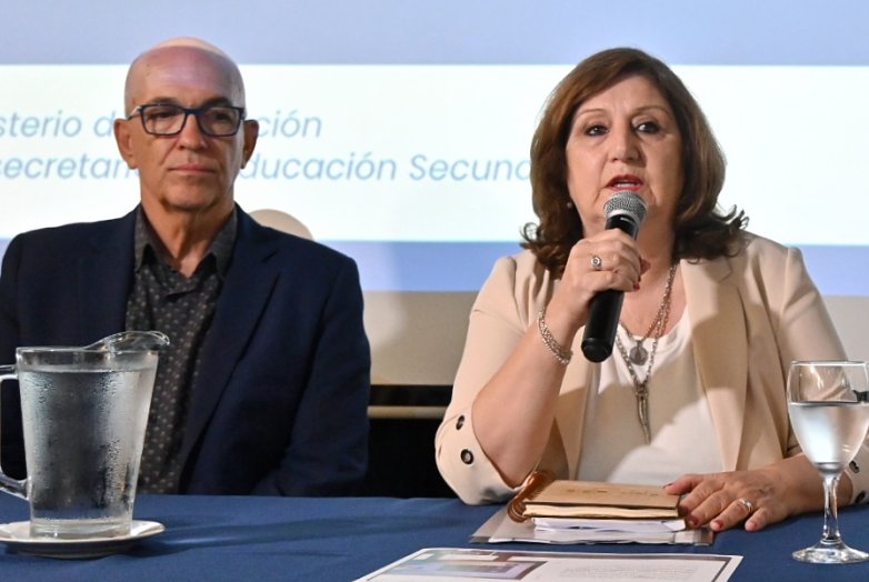 La provincia presentó la escuela secundaria de avance continuo