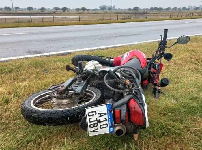 Arrufó: Motociclista lesionada en ruta 34