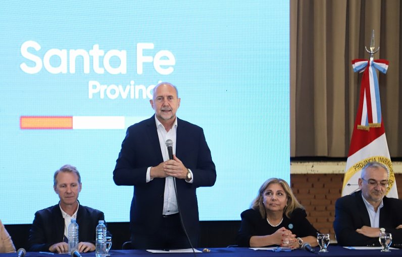 Sunchales: Perotti presidió la apertura de sobres para ampliar el hospital Almicar Gorosito