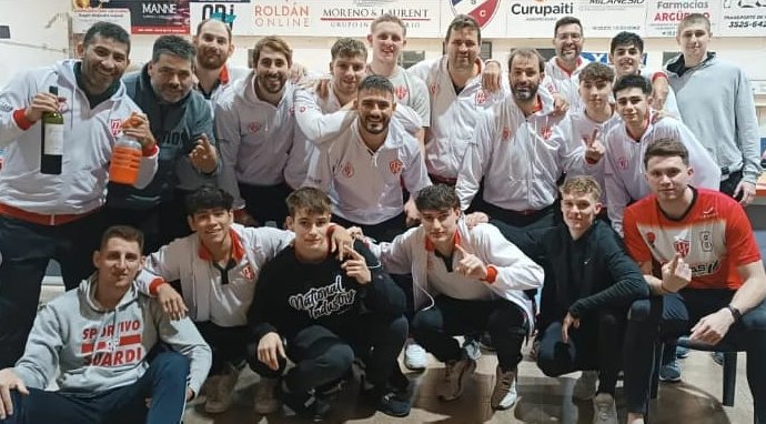 Federal: Sportivo jugó un partidazo en Caroya y se quedó con el Nº 1