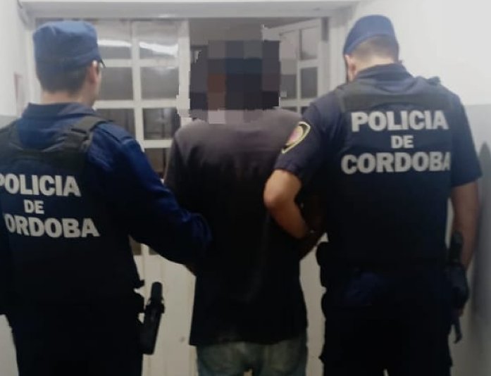 Morteros: Fue detenido por tenencia de un arma blanca