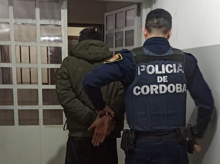 Una mujer y un hombre detenidos en Balnearia y Morteros