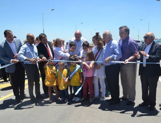 Bonfatti inauguró la 1º etapa del acceso pavimentado a Ambrosetti
