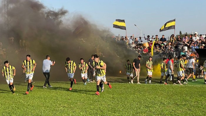 Atl. Tostado perdió el clásico pero sigue liderando en la Ceresina
