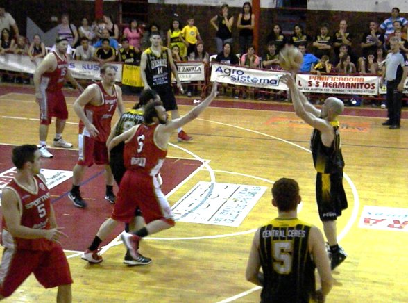 Noroeste: Sportivo ganó un partidazo y empató la final
