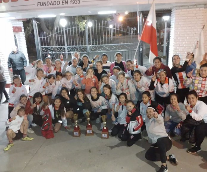 Sportivo se consagró campeón del fútbol femenino en la Zona 1