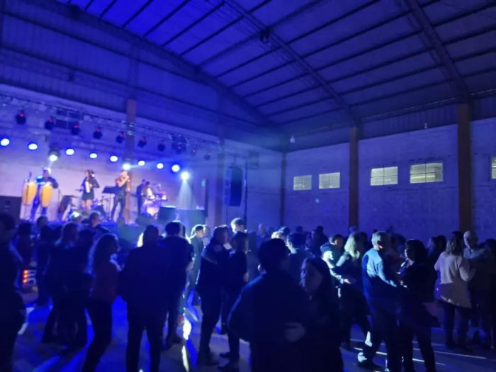Exitoso 1º Festival de la Musica en Dos Rosas y La Legua