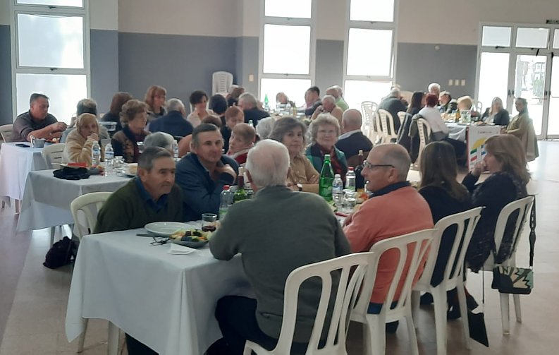 Familia Piemontesa de Suardi presentó la bagna cauda premiada a nivel nacional