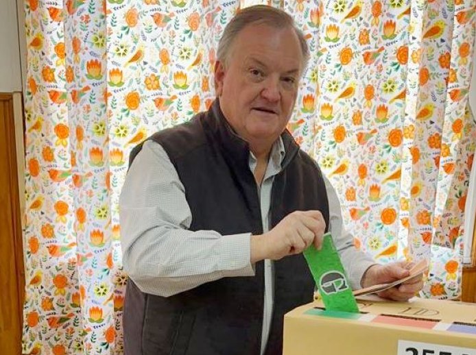 Aplastante triunfo del Senador Felipe Michlig 