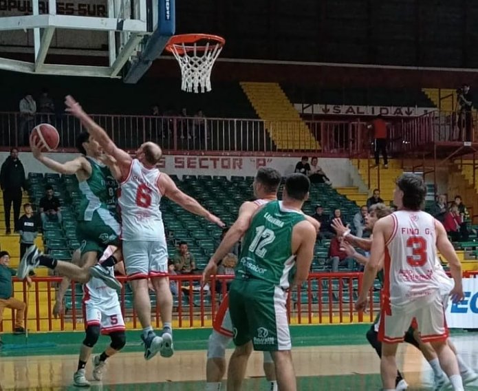 Súper 8: Sportivo reaccionó en el final pero no le alcanzó