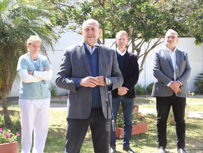 Perotti firmó el inicio de obras para la ampliación del Hospital de Sunchales