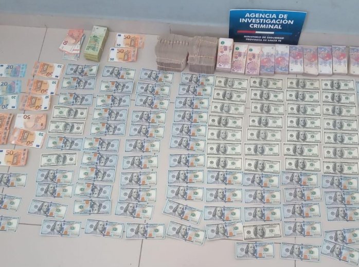 Recuperaron una millonaria suma de dinero robada en zona rural de San Guillermo