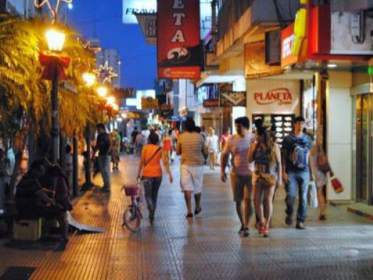 Centros Comerciales de la región firman convenio con CAME