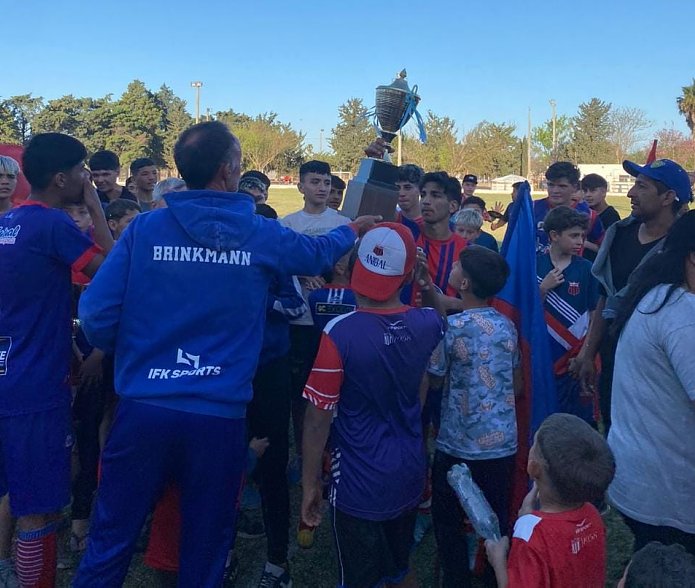 San Jorge sigue mandando en las inferiores de la Norte
