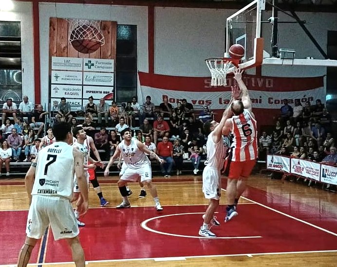 Liga Argentina: Sportivo jugó un básquetbol de alto vuelo