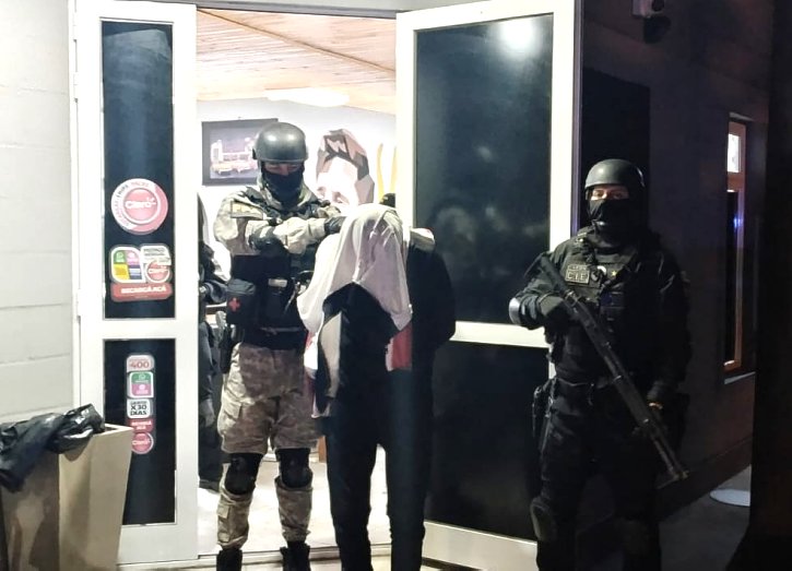 Cinco detenidos y secuestro de marihuana y cocaína en Porteña