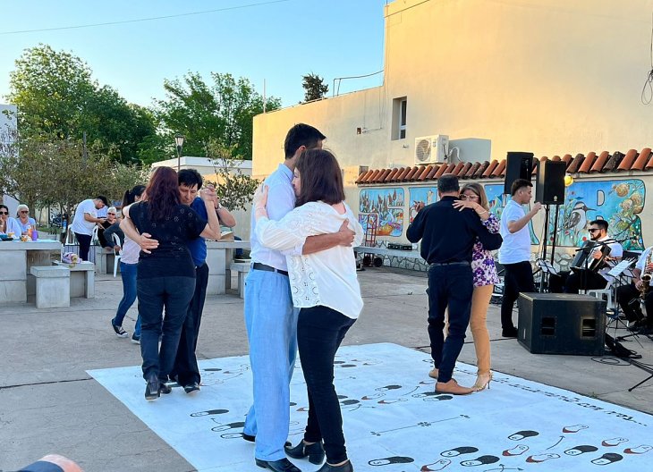 Cerraron los festejos de los 114 años de Suardi con charla y milonga