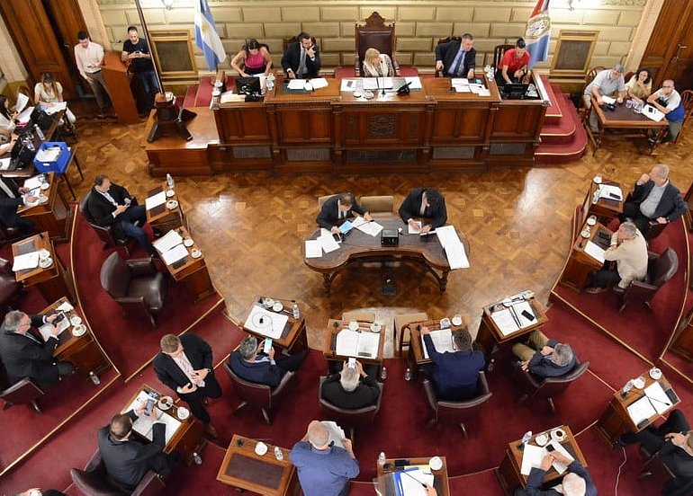 Santa Fe: Hoy juran los senadores provinciales